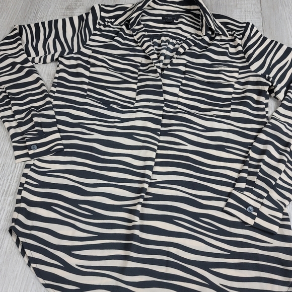 Ann Taylor Zebra Print Camp Shirt - Picture 3 of 7